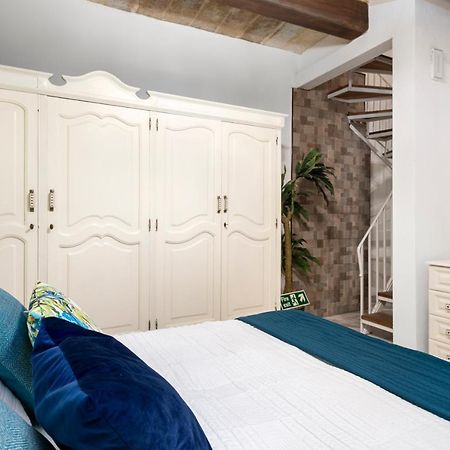 Chic, Stylish 1 Bedroom Maisonette - Close To Valletta Il-Furjana Exterior photo