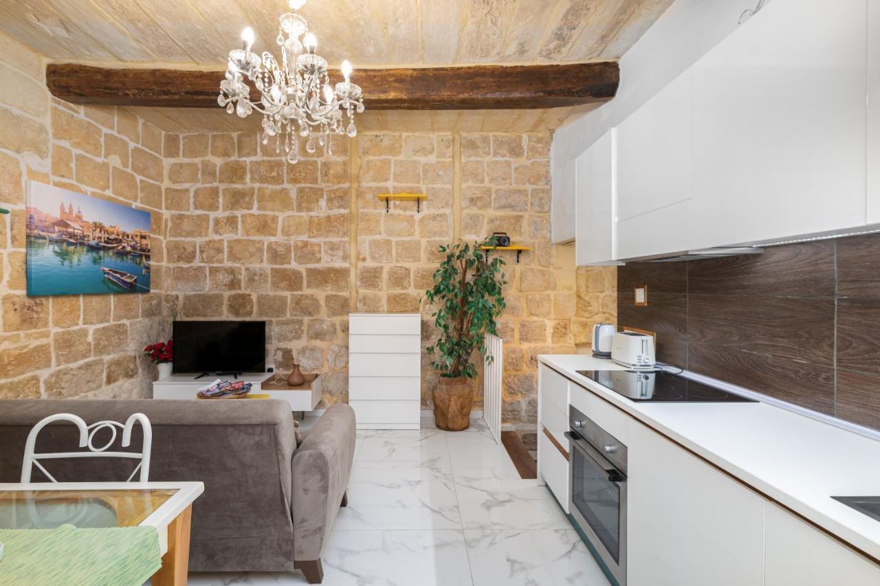 Chic, Stylish 1 Bedroom Maisonette - Close To Valletta Il-Furjana Exterior photo